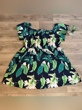 BLOOMCHIC Tropical Leaf Off-Shoulder Dress Size 28